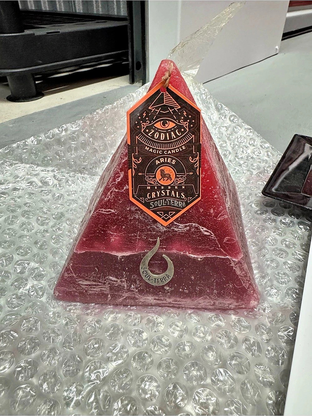 SoulTerra Aries Crystal Pyramid zodiac candle